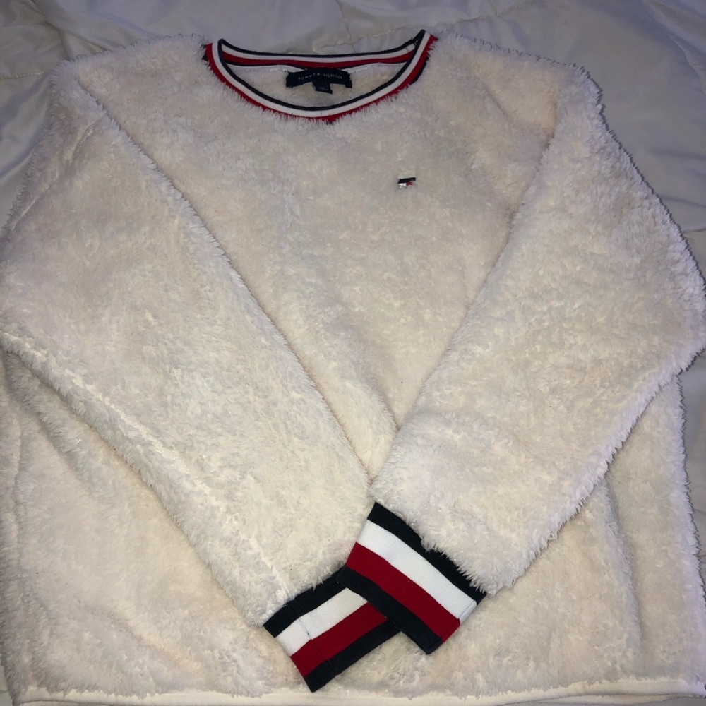 tommy hilfiger furry pullover